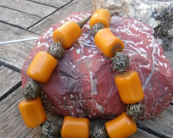 99g very old bakelite necklace beads