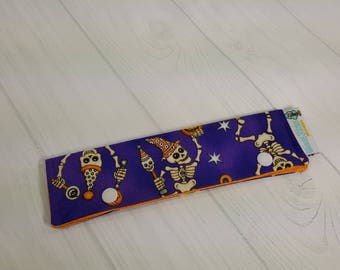 Halloween Skeletons, Short Needle Cozy DPN Holder, project holder 7"x2"- (Hold up to 6" Needles) NCS0038