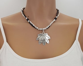 Woman necklace, leather necklace, bohemian necklace, boho necklace, hippie necklace