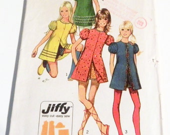 1970s Girls Dress Puff sleeves short shorts jiffy sewing pattern Simplicity 9588 Size 14 Bust 32"