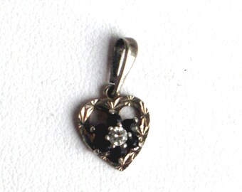 Vintage sterling silver heart pendant, gemstone pendant, love heart silver pendant, vintage silver jewellery, 1980s