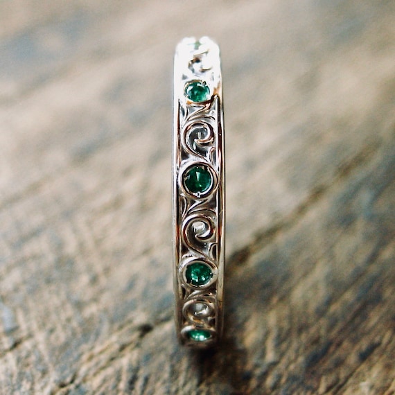 Emerald Wedding Ring in 14K White Gold with Scrolls and Shiny