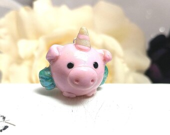 Kawaii charm, Polymer clay charm, pig charm, pigicorn, pig unicorn, Unicorn pig charm, Kawaii pig, pig lover gift, Cute pig, Pig with wings