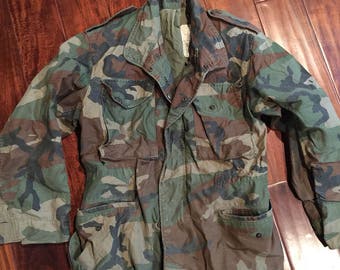 Authentic US military Field Jacket Small Short Woodland Camo Pattern
