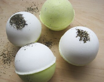 Green Tea Bath Fizzy/Green Tea Bath Bomb/Herbal Bath Fizzy/Herbal Bath Bomb/ Spheric Bath Fizzy/Natural Bath Fizzy/Handmade Bath Fizzy
