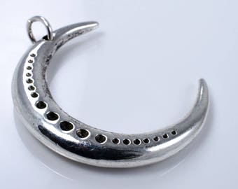 Silver Crescent Moon Pendant. Moon Pendant. Moon Jewelry. Lunar Pendant. Crescent Moon Charm