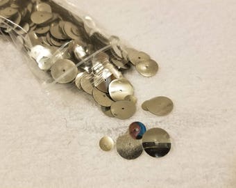Silver sequin mix round