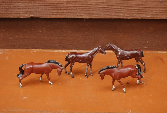 4 Vintage Toy Horses Britains Cast Lead Horses Miniature