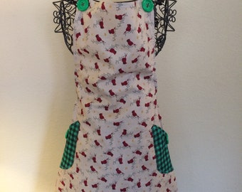 Red Robin themed, full apron.