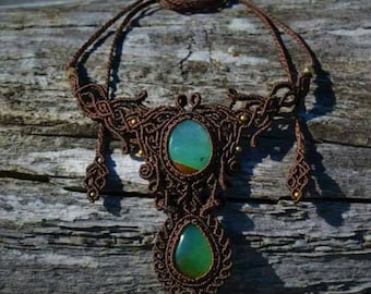 Unique dobble chrysoprase necklace