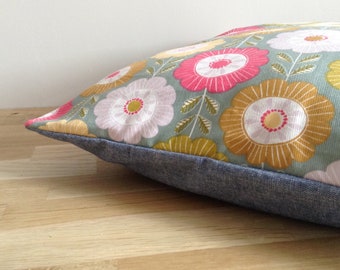 Cushion cover 40 x 40 cm, vintage - green, yellow and blue flowers