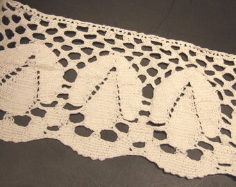 Vintage cotton lace from Greece, 16 yards, 4 inches wide.