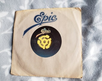 Charly McClain: When A Love Aint Right/You Cant Make Love by Yourself 45 rpm