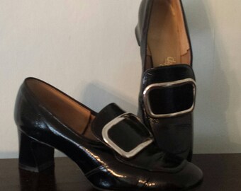 Vintage 60s 70s pumps shoes pilgrim buckle