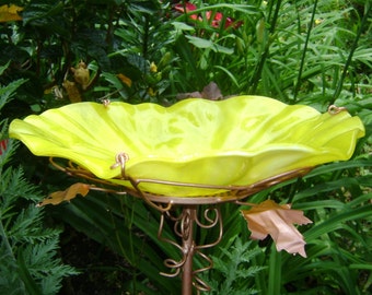 BIRD BATH, Stained Glass, YELLOW, 8" diameter, Copper, Home Decor, Garden Art, Bird Feeder, Garden Suncatcher