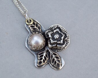 Vintage Pearl Sterling Silver Rustic Necklace . Flower . Rustic . Mixed Metals. Stamped