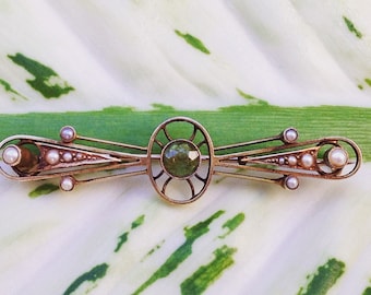 Vintage Art Nouveau Peridot and Seed Pearl Brooch Pin