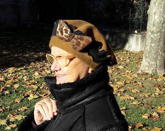 Beautiful beret pattern "ARUSHA" fleece quality