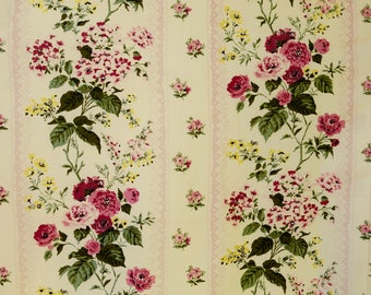 1940's CURTAIN PANEL - 3 panels available of pale yellow cotton with roses and Hydrangeas from Paris
