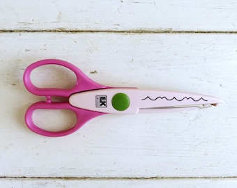 Scrapbooking scissors, Paper scissors, pink scissors, scrolled edge, paper crafts, paper cutting