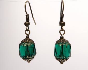Emerald Green IVY earrings