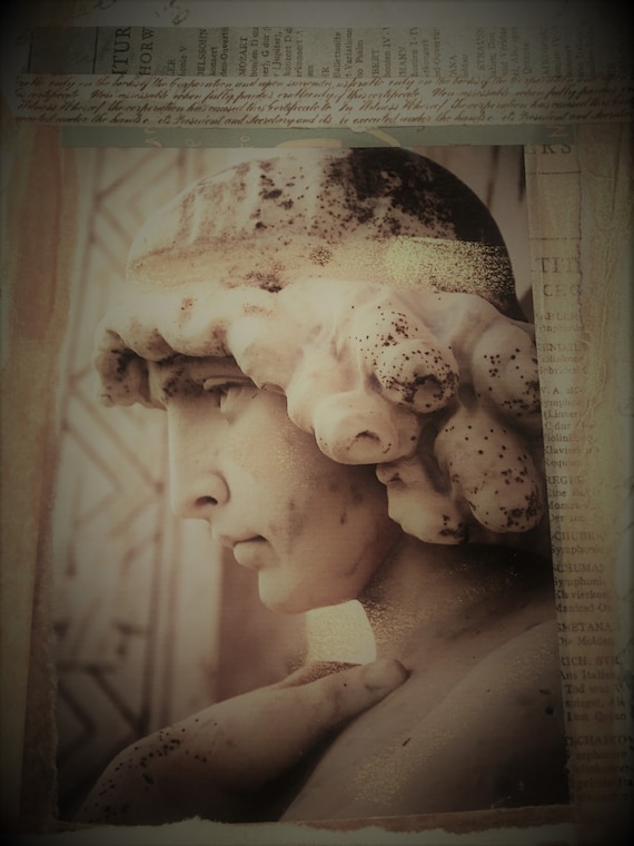Angel/Goddess Statue Portrait (5" x 7" photographic greeting card - blank inside/with envelope)