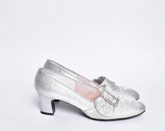 Vintage 90's Silver Pumps with Buckles / Silver Metallic Chunky Heels