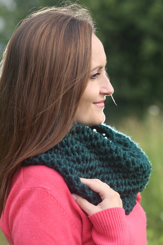 Green neck warmer Green infinity scarf Cowl Christmas gift