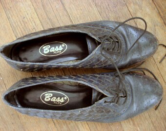 Vintage Bass oxford flats navy woven leather 6-6.5