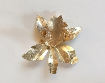 Vintage Orchid in Textured Gold Tone Brooch
