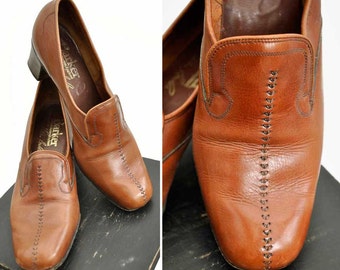 Vintage 70s Women's Brown Leather slip on shoes by Barker of Earl Barton