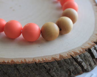 Nursing Necklace | Silicone Teething | Teething Necklace | Babywearing Necklace | Beaded Breastfeeding Necklace | Baby Shower Gift