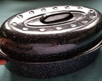 After Holiday Special~Vintage Dark Blue Speckled Enamel Oval Roaster