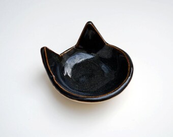 Black Cat Ring Dish - Ceramic, Pottery - Tea Bag Rest, Jewelry Dish, Ring Holder, Cat Dish - Gifts for Pet Lovers - Dorm Room Decor