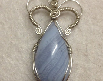 Silver and blue lace agate pendant
