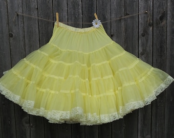 Vintage YELLOW PETTICOAT, Square Dance Slip, Ruffles and Lace Slip, Photo Prop Skirt, Cowgirl Western Ruffle Slip, Size Medium 24"- 28"