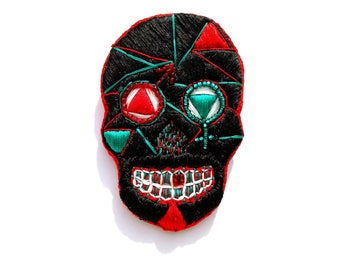 Embroidered brooch LadyBoy