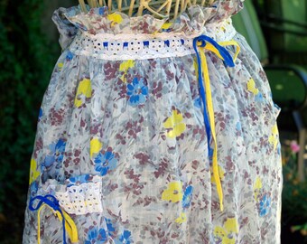 Vintage Floral Half Apron