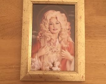 Dolly Parton kitsch print in a gold 6x4" frame