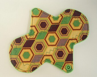 6.75" cloth liner pad, hexagons, geometric print, reusable cotton pantyliner, cotton flannel core , windpro, 2.35" narrow width cloth pad