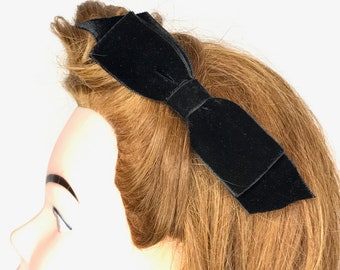 Original 1950s Vintage Black Silk Velvet Bonnie Bow Hair Clip