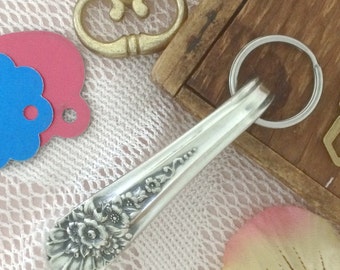 Silver Sunflower Spoon Key Ring JUBILEE, Upcycled Vintage Rogers 1953 Floral Silverplate, 5th Anniversary Gift