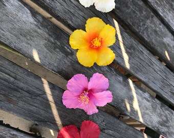 Hibiscus hair pick. Polynesian costume, hula dance costume flower. Tahitian costume