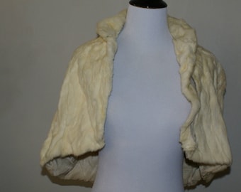 Vintage 1940s Rabbit Fur Capelet, Shawl, Cape