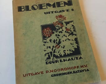 Vintage flora book 1932