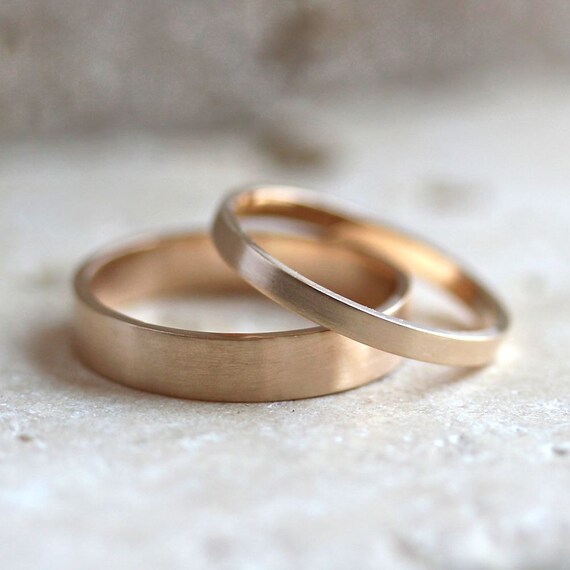 Gold Wedding Band Set, His and Hers 4mm and 2mm Brushed Flat 14k Recycled Yellow Gold Wedding Ring Set Gold Rings - Made in Your Sizes