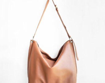 Meili Leather Crossbody Bag / Crossbody Bag / Leather Crossbody Bag / Leather Messenger Bag / Leather Slouch Bag / Slouch Bag/ Hobo Bag