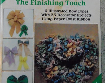 Paper Ribbon Bows - The finishing Touch by Sandy Dye #8382 Plaid