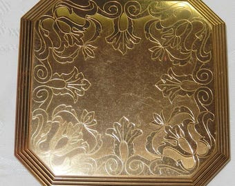 Beautiful Wadsworth Ladies Powder Compact C.1950