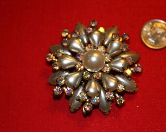 Vintage ~ PEARL and RHINESTONE Starburst BROOCH ~ Cathe ~ Designer Signed ~ Stunning